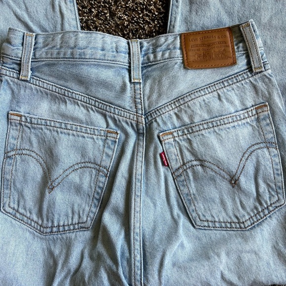 Levi's Light Blue High Rise Women's Jeans - Picture 6 of 8